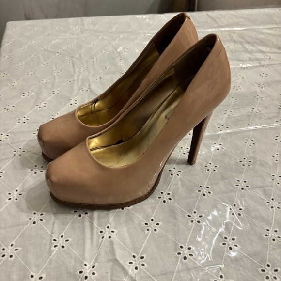 Y2K Elegant Tan Platform Patent Leather High Heels Size 7.5 M - Picture 1 of 11